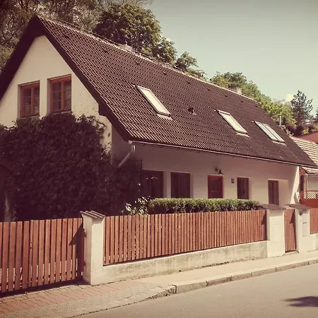 Happy Memories Bed & Breakfast Praag